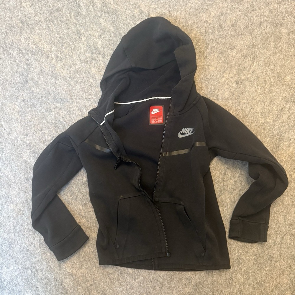 Nike Boys Size 7 Large Black Full Zip Hooded Jacket Swoosh Athletic Kids